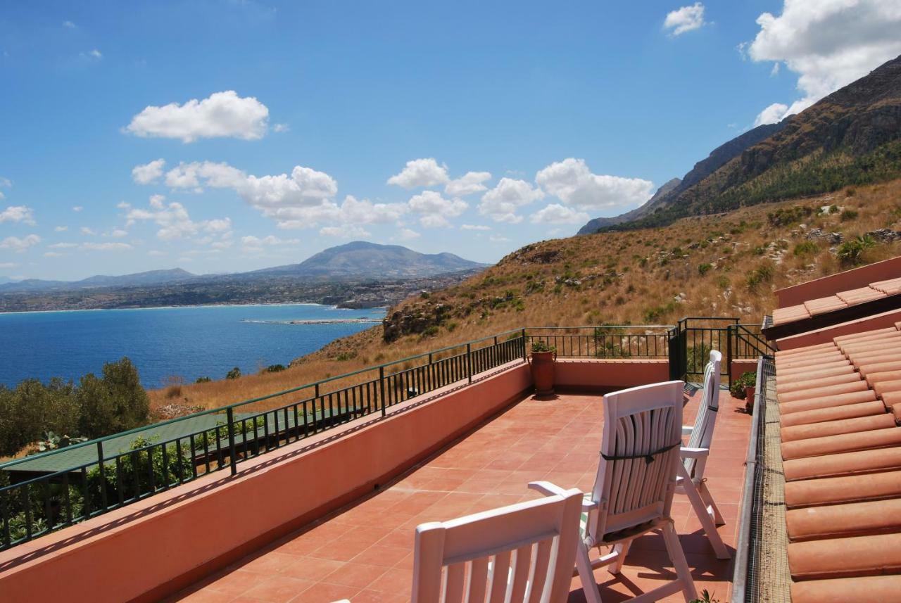 Casa Vacanze La Terrazza Sul Golfo Кастелламмаре-дель-Голфо Экстерьер фото